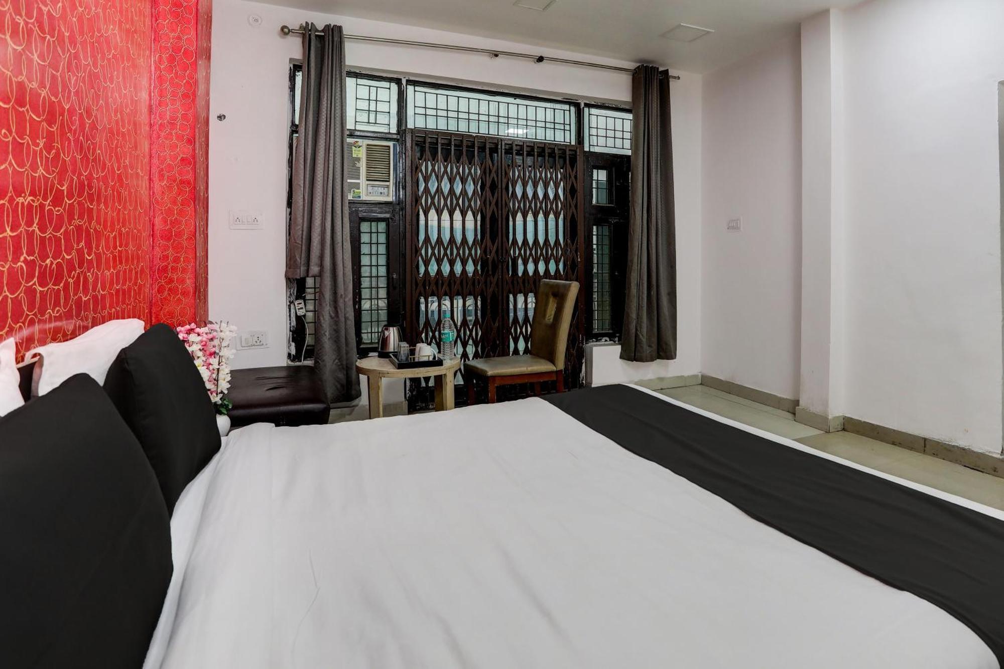 Hotel O Thirty Inns Noida Ngoại thất bức ảnh