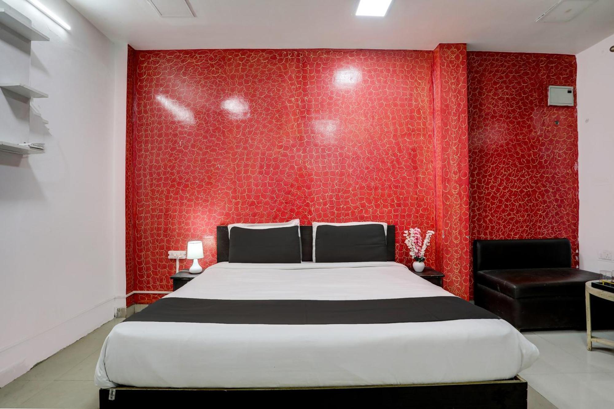 Hotel O Thirty Inns Noida Ngoại thất bức ảnh