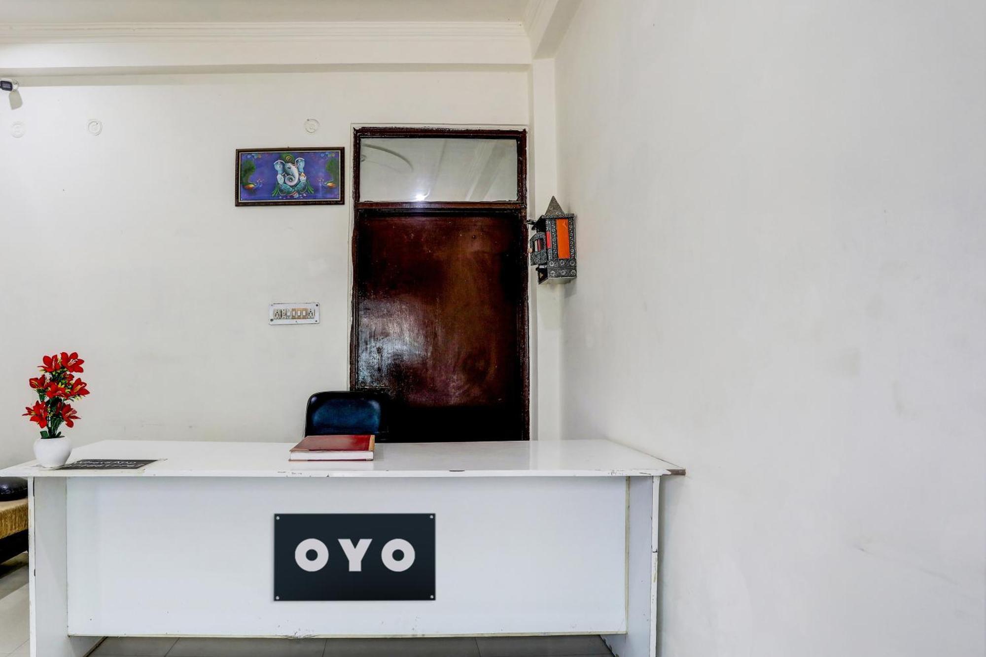 Hotel O Thirty Inns Noida Ngoại thất bức ảnh