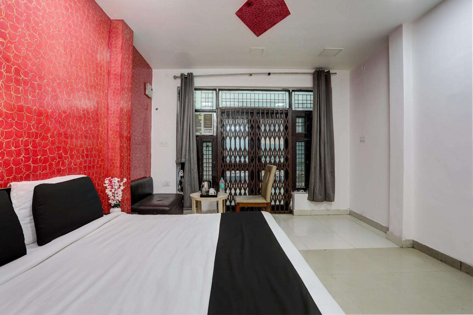 Hotel O Thirty Inns Noida Ngoại thất bức ảnh